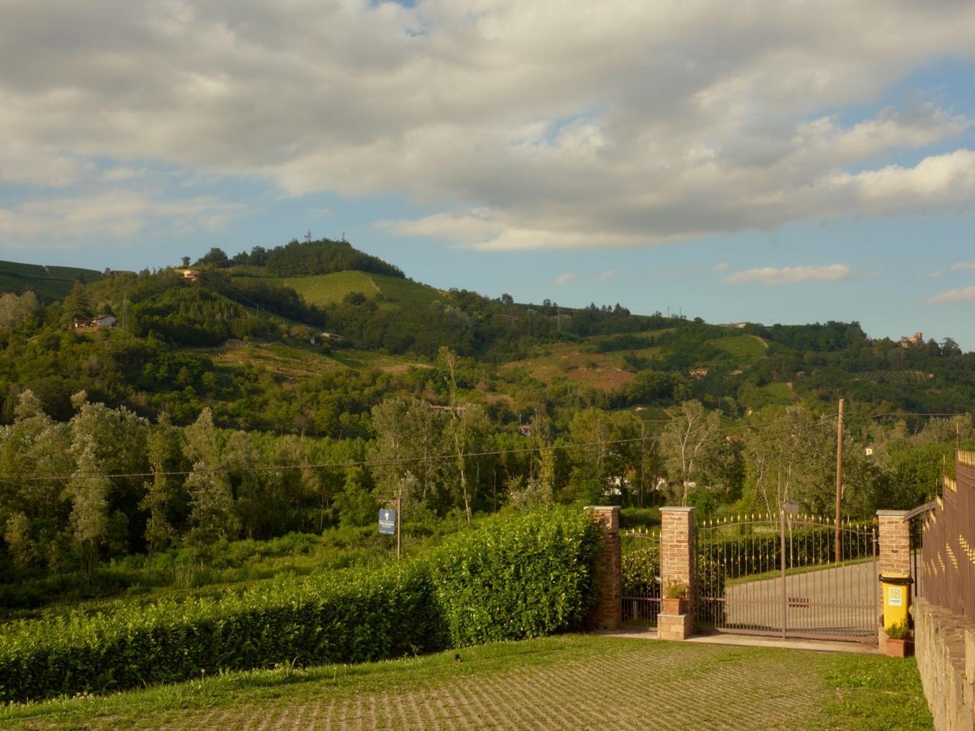 Vigna Dell'Acqua Villa Santo Stefano Belbo Kültér fotó
